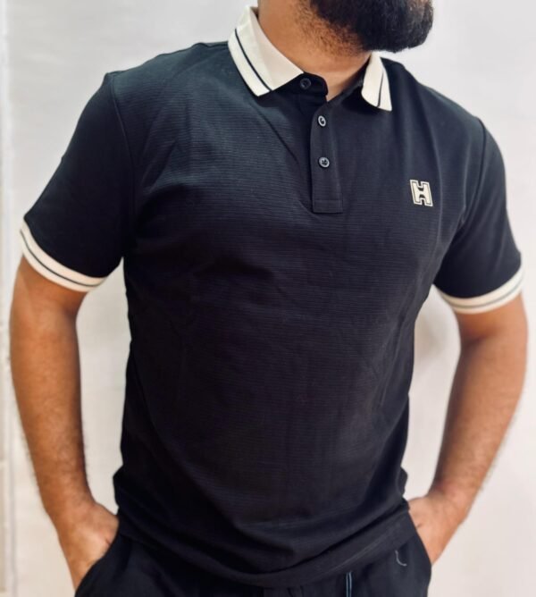 Polo en piqué blanc avec logo poitrine (Copie)